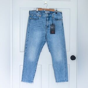 NWT Levi’s Raw Hem Wedge Jeans